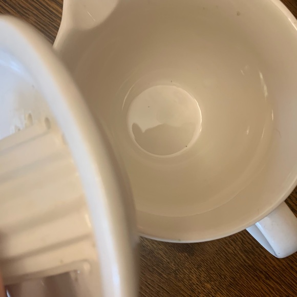Rae Dunn “Juice” Manual Ceramic Juicer - Picture 3 of 3